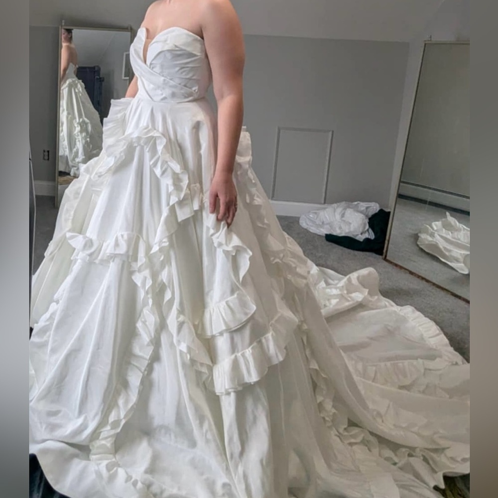 OUMA Alix Wedding Gown